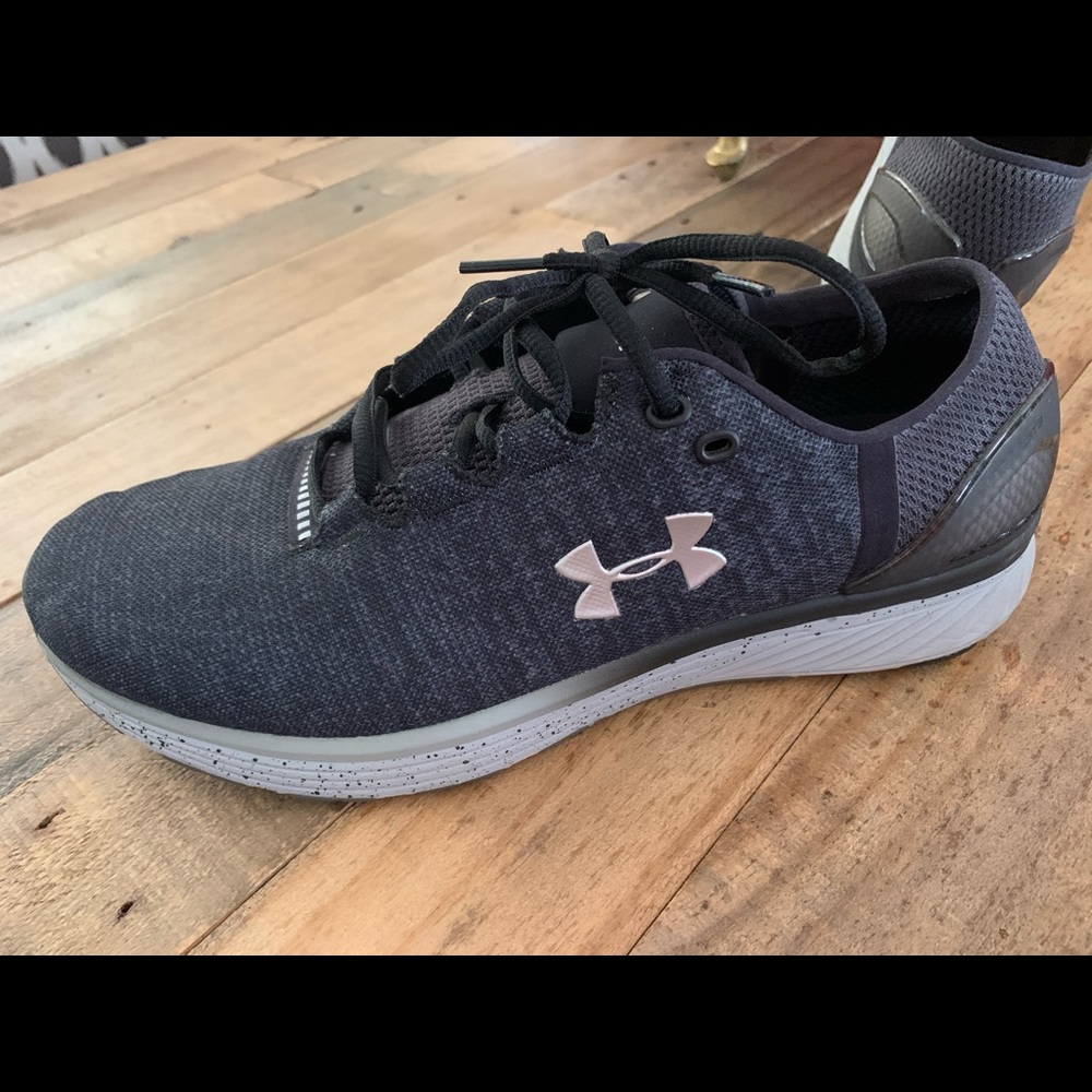 Men’s UA charged Bandit 3 - 4 E Running shoes